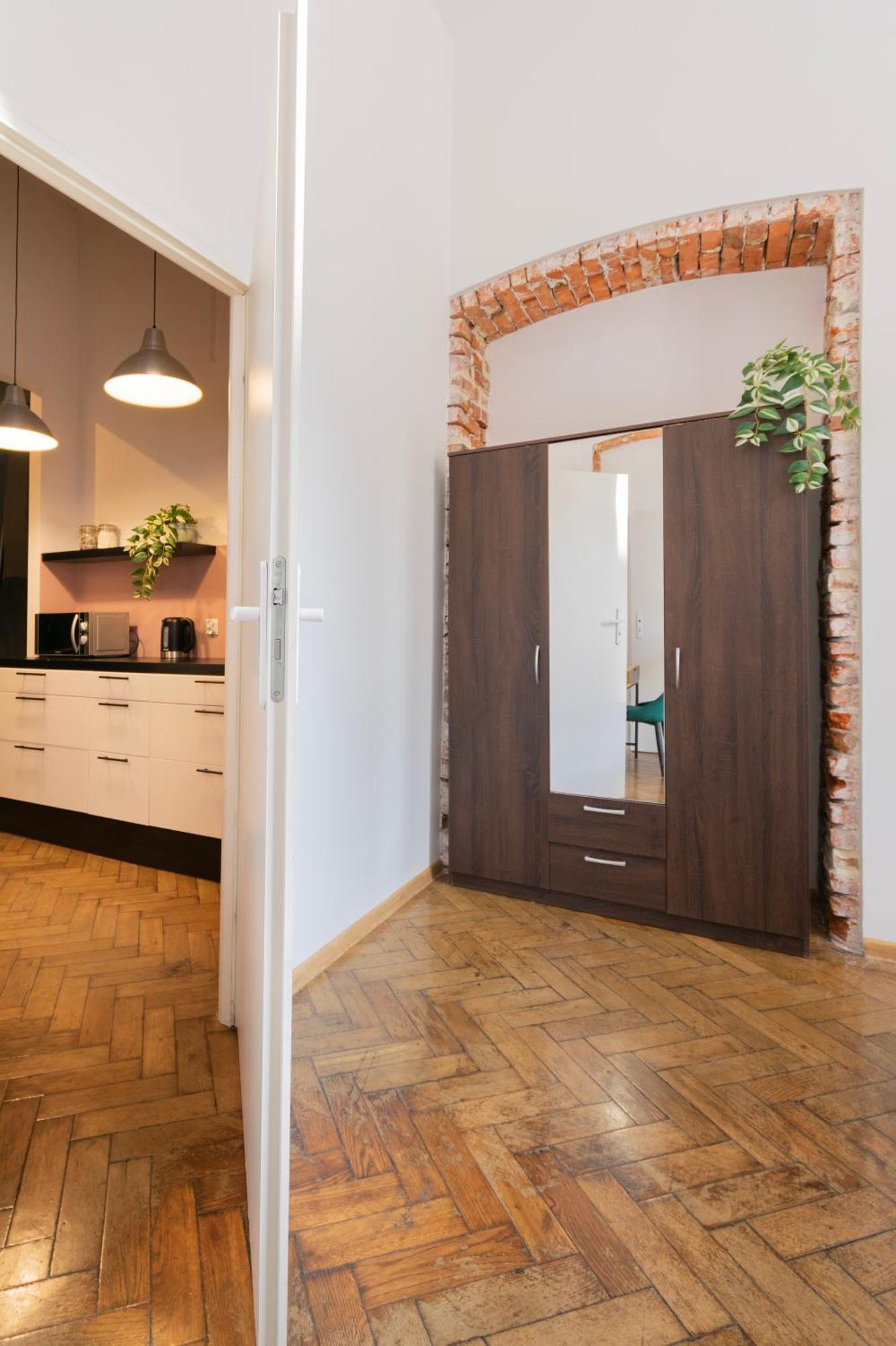 Apartments Studencka Street, Next To Planty Park Krakow Exterior photo